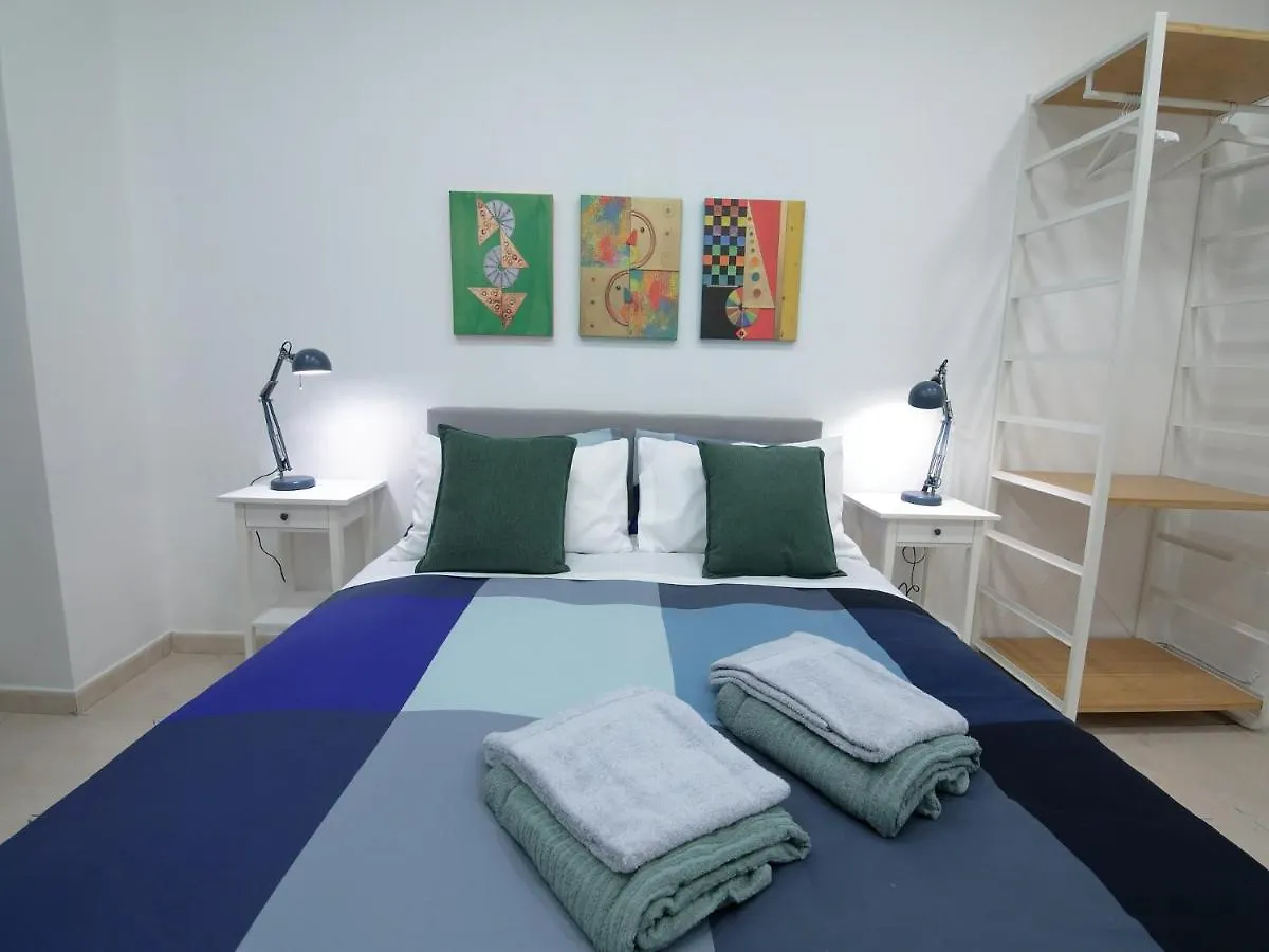 Bari Guesthouse Dg _ Studio & Office_ 0*,  意大利